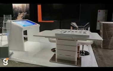 Аренда интерактивного стола Dedal Air 43 в выставочном центре AkBars Retro Cars